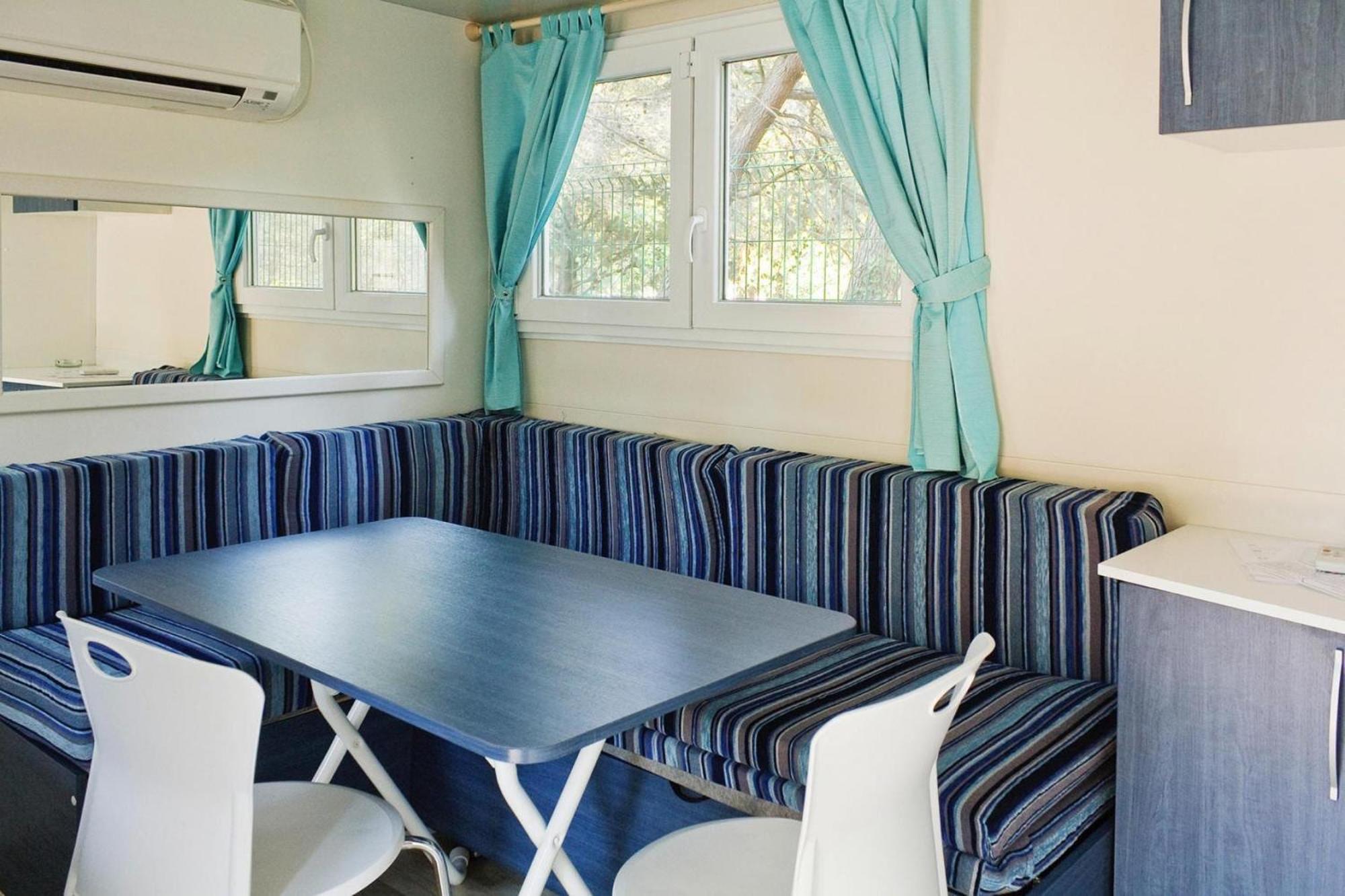 Mobile Homes In Camp Kovacine, Cres, With Long Pebble Beach Exterior foto