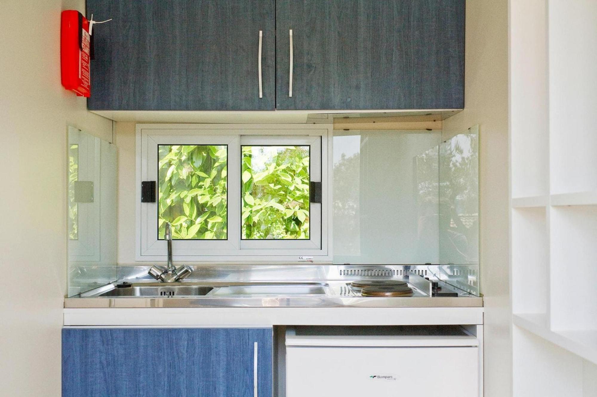 Mobile Homes In Camp Kovacine, Cres, With Long Pebble Beach Exterior foto